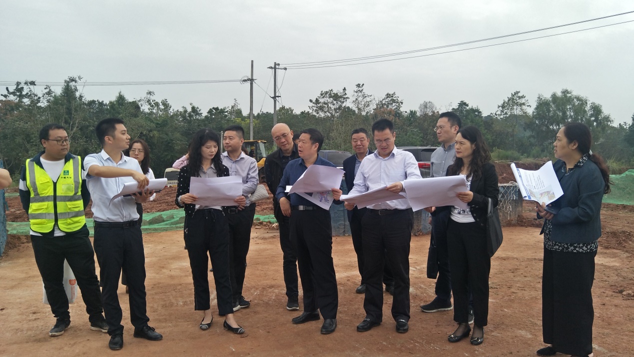 说明: C:\Users\HQ002\Desktop\基建办\基建项目推进2020\成都基地选址\20209030朱厅黎厅秦书记等领导到新区金家店选址\IMG20200930102722.jpg