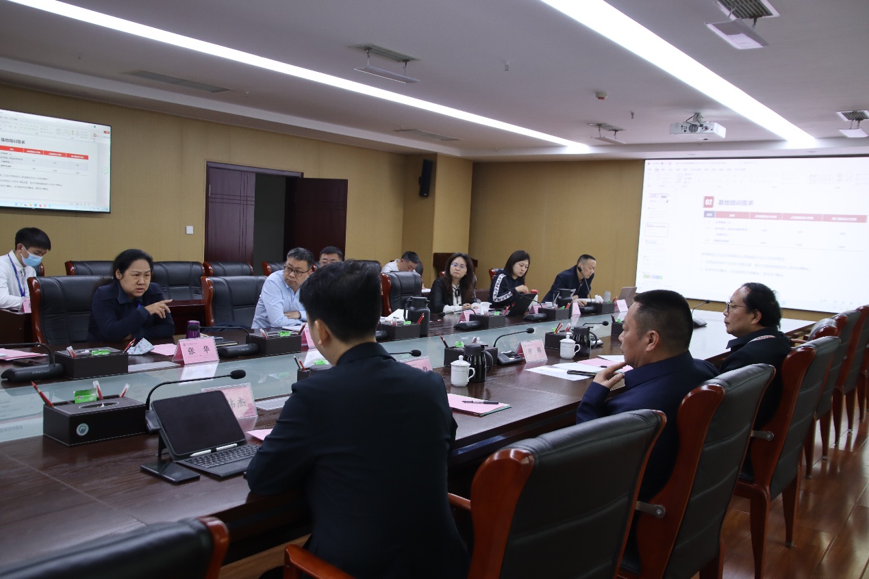 说明: C:\Users\Administrator\Desktop\成都基地\成都基地重要照片\3.20成都基地规划设计合规方案专家讨论会\IMG_0973.JPG