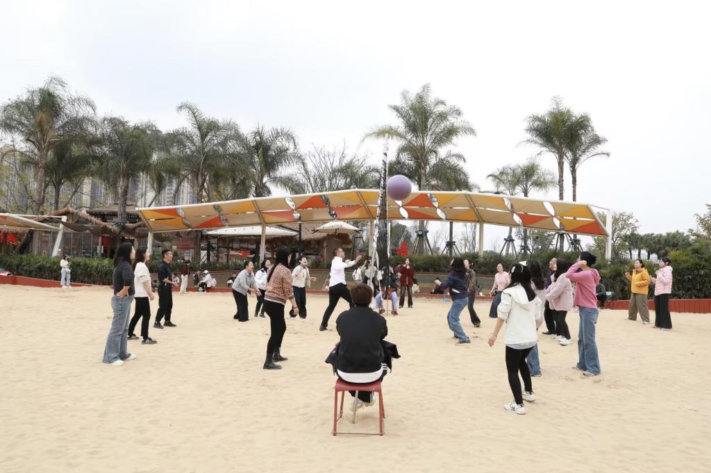 学校开展庆祝“三八”国际劳动妇女节活动